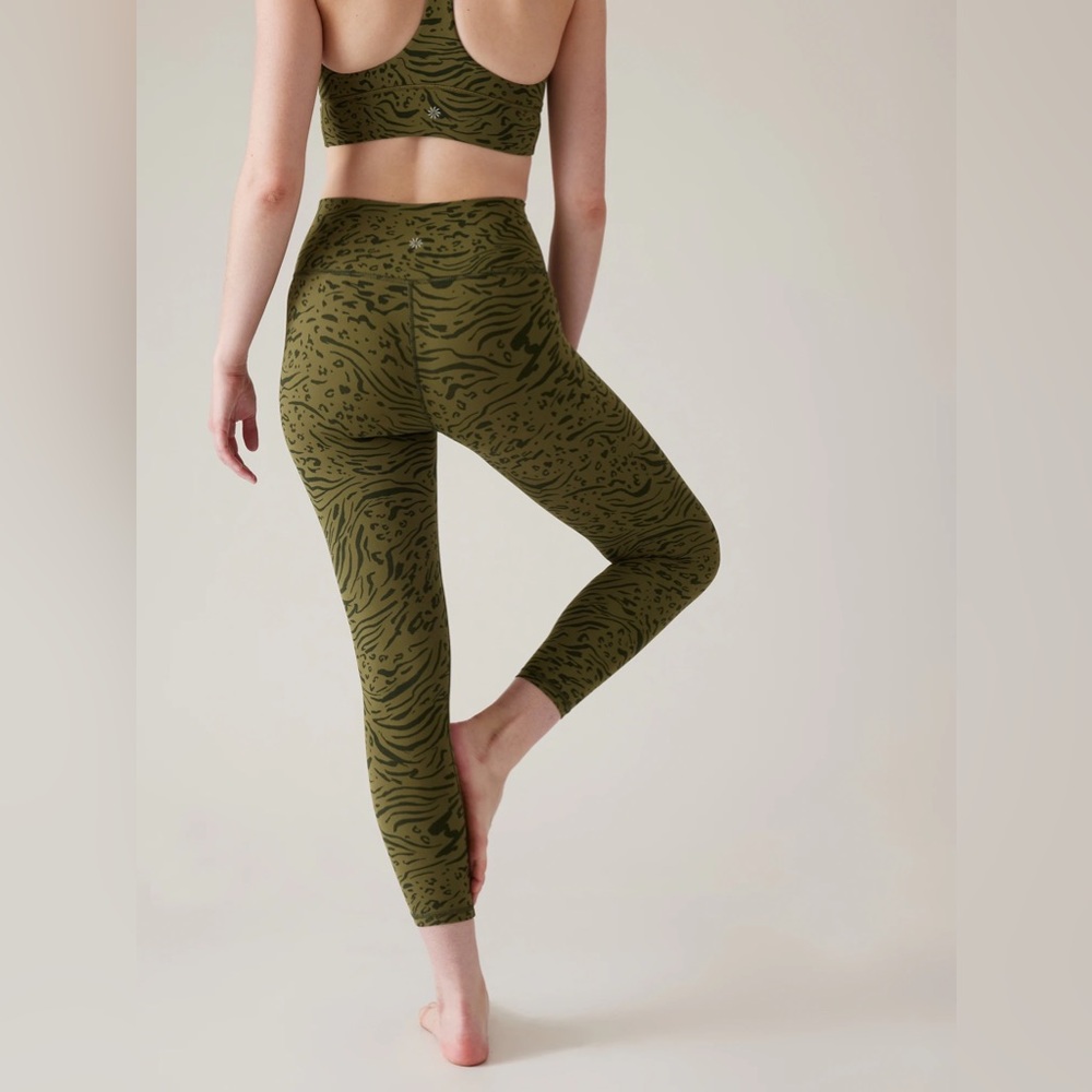 Athleta Transcend Hugh Rise 7/8 NEW